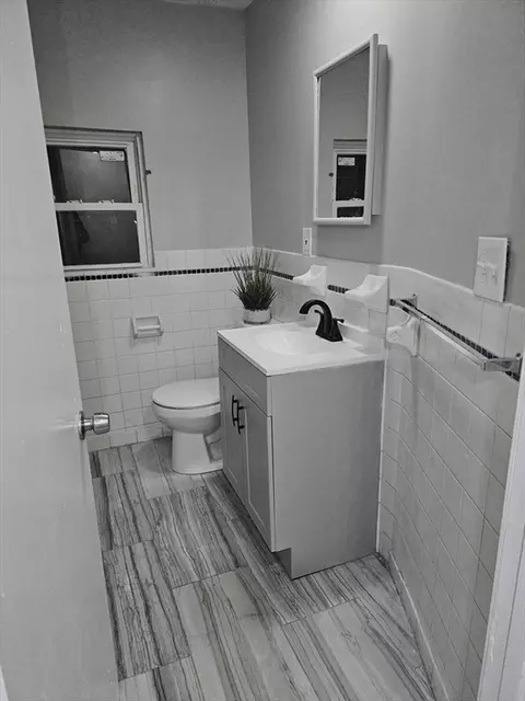 108 Marble St, Springfield, MA 01105 photo 25