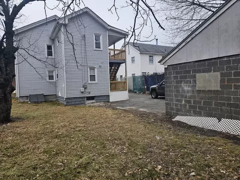 108 Marble St, Springfield, MA 01105 photo 7