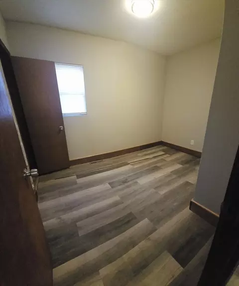 108 Marble St, Springfield, MA 01105 photo 17