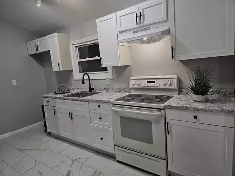 108 Marble St, Springfield, MA 01105 photo 24