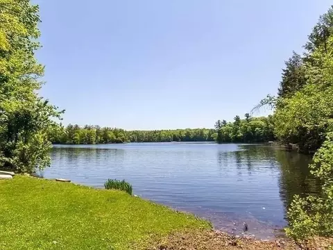 16 Ridgewood Rd, Groton, MA 01450