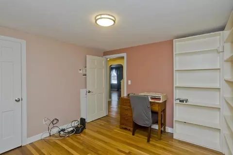 Bedroom - 29 Pilgrim Rd, Springfield, MA 01118 photo 3 of 6