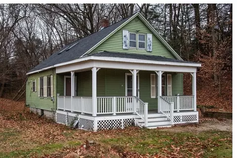 53 King St, Hatfield, MA 01038