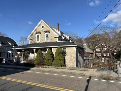 Exterior - 22 Main St, Hull, MA 02045 photo 2 of 7
