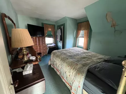 Bedroom - 22 Main St, Hull, MA 02045 photo 4 of 5