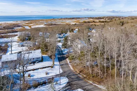 0 Old Homestead Rd, Falmouth, MA 02540
