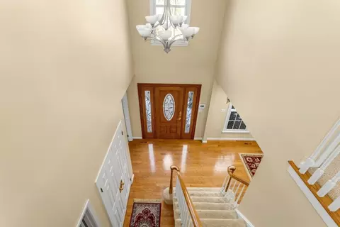 Entry Way - 4 Maple Brook Ln, Franklin, MA 02038 photo 3 of 4