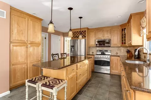 Kitchen - 4 Maple Brook Ln, Franklin, MA 02038 photo 1 of 5