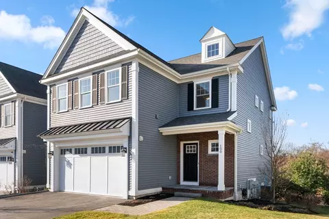 100 Brookview Rd #100, Franklin, MA 02038