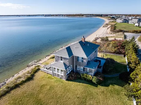 8 9 Shr, Yarmouth, MA 02673