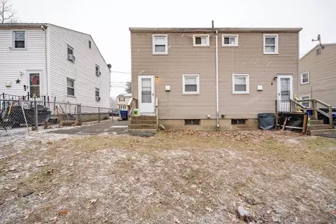 63-65 E Bay Path Ter, Springfield, MA 01109 photo 20
