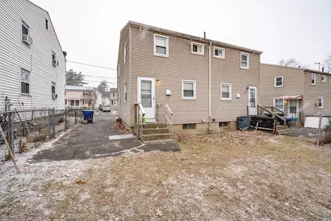 63-65 E Bay Path Ter, Springfield, MA 01109 photo 19