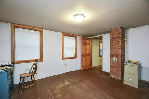 Bedroom - 56 Pine Hill Rd, Orange, MA 01364 photo 4 of 5