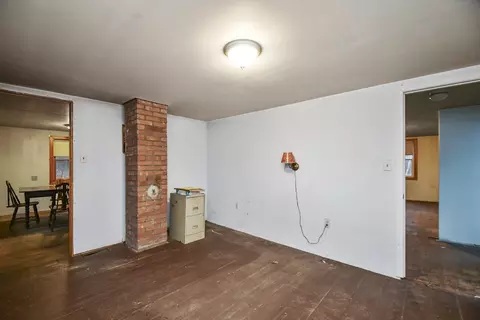Bedroom - 56 Pine Hill Rd, Orange, MA 01364 photo 2 of 5