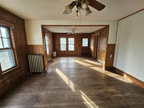 Living - 73-75 Kenyon St, Springfield, MA 01109 photo 7 of 8