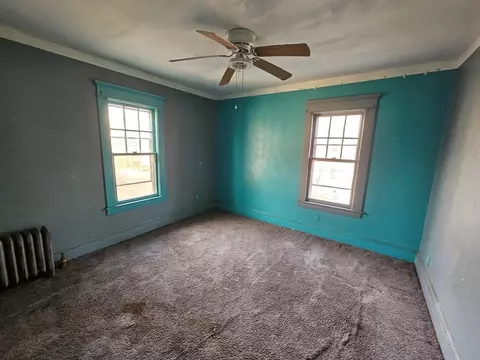 Bedroom - 73-75 Kenyon St, Springfield, MA 01109 photo 4 of 8