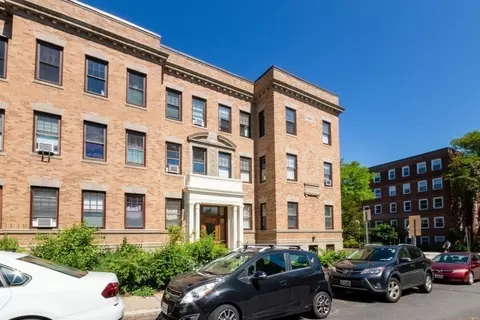 3 Crawford St #5, Cambridge, MA 02139