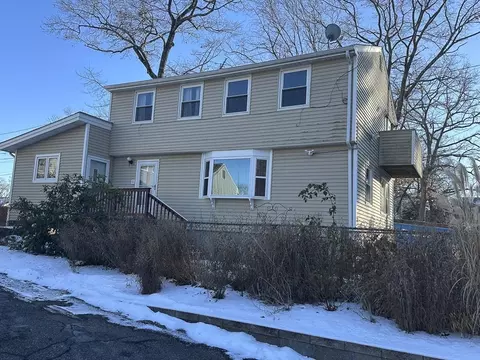 27 Beech St, Billerica, MA 01821