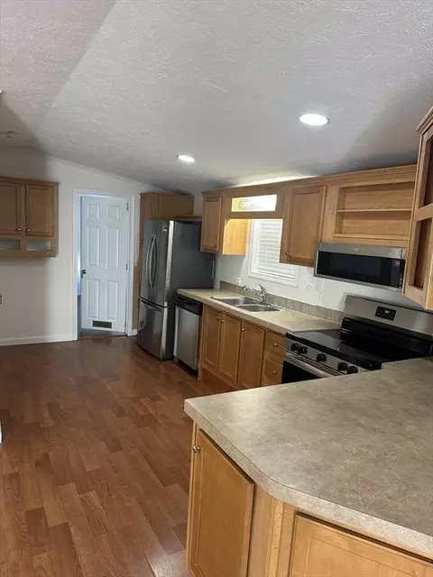 181 Boston Post Rd E #52, Marlborough, MA 01752