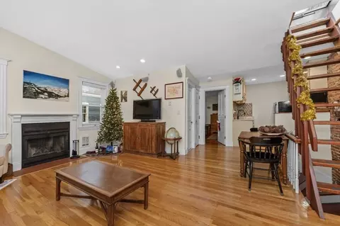 33 Pleasant St #3, Boston, MA 02129