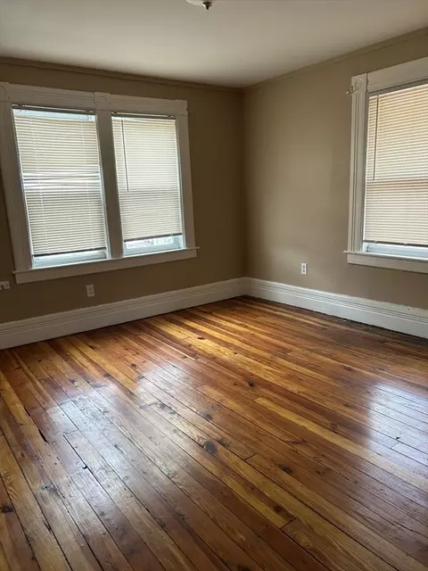 21 Clifton Ave, Springfield, MA 01105 photo 10