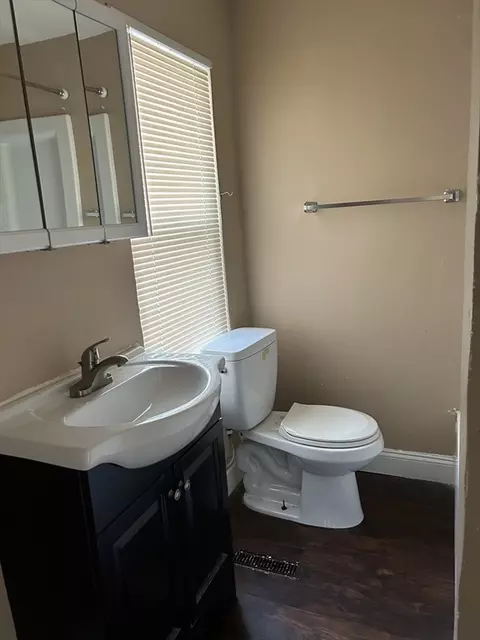 21 Clifton Ave, Springfield, MA 01105 photo 24