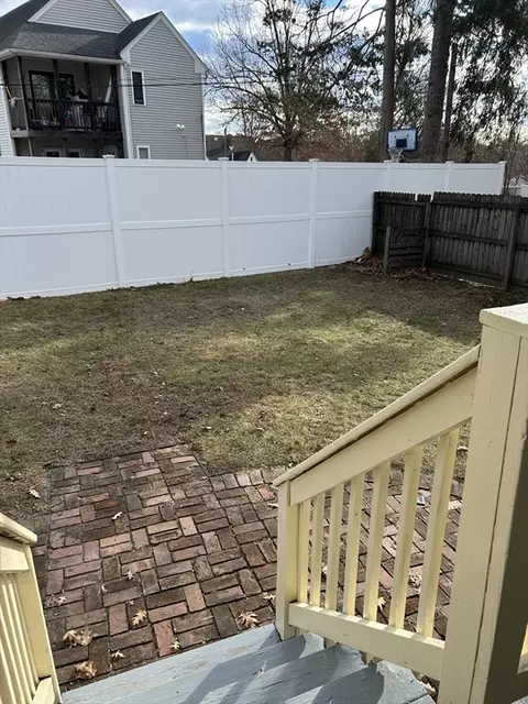 21 Clifton Ave, Springfield, MA 01105 photo 22