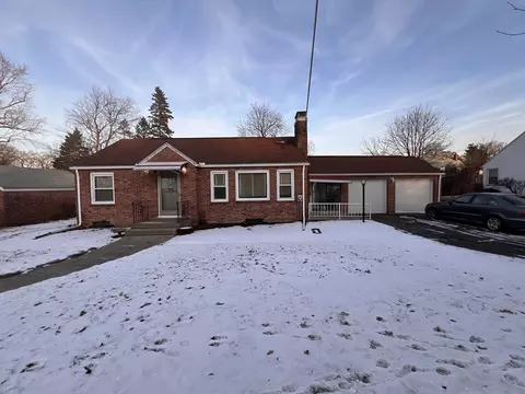 281 Roosevelt Ave, Springfield, MA 01118