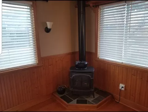 Living - 1 Burton St, Worcester, MA 01607 photo 4 of 7