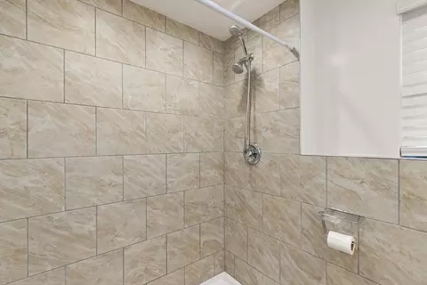 190 Reney St, Fall River, MA 02723 photo 22