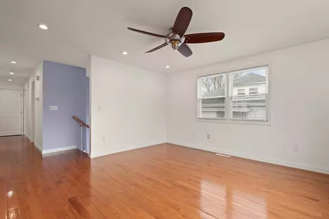 190 Reney St, Fall River, MA 02723 photo 8