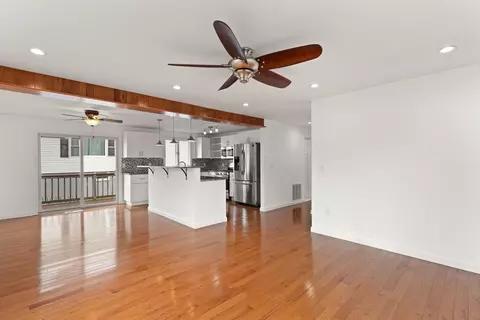 190 Reney St, Fall River, MA 02723 photo 4