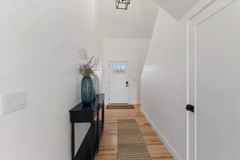 Entry Way - 3 Apple St, Wareham, MA 02571 photo 2 of 4