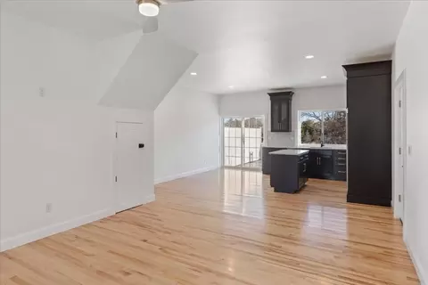 Living - 3 Apple St, Wareham, MA 02571 photo 1 of 1