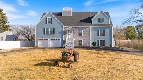 Exterior - 3 Apple St, Wareham, MA 02571 photo 2 of 3