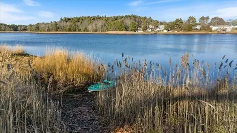 View/Area - 3 Apple St, Wareham, MA 02571 photo 2 of 4