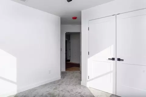 Entry Way - 3 Crest Ave, Worcester, MA 01607 photo 5 of 5
