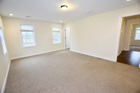 60 Cedar St, Middleboro, MA 02346 photo 21