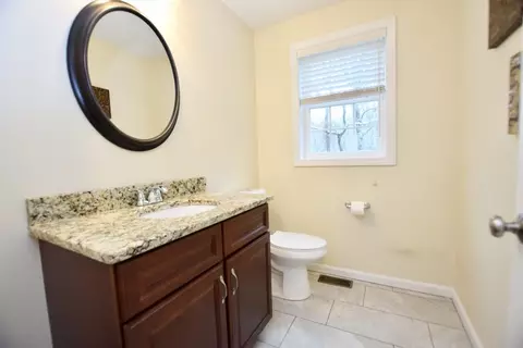 60 Cedar St, Middleboro, MA 02346 photo 15