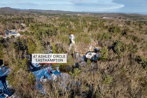 View/Area - 47 Ashley Cir, Easthampton, MA 01027 photo 5 of 6