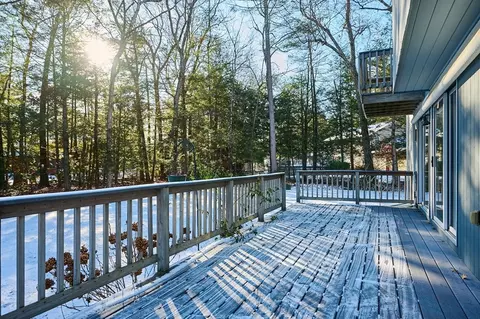 Exterior - 47 Ashley Cir, Easthampton, MA 01027 photo 7 of 8