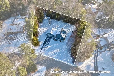 View/Area - 47 Ashley Cir, Easthampton, MA 01027 photo 4 of 6