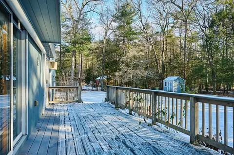 Exterior - 47 Ashley Cir, Easthampton, MA 01027 photo 8 of 8