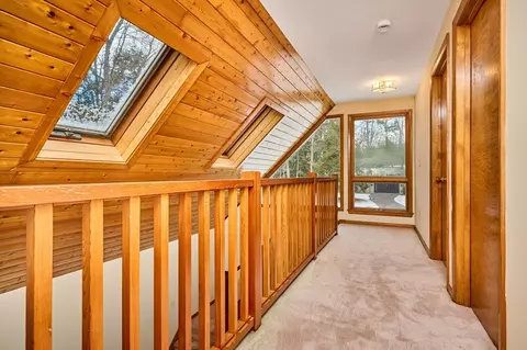 Entry Way - 47 Ashley Cir, Easthampton, MA 01027 photo 4 of 4