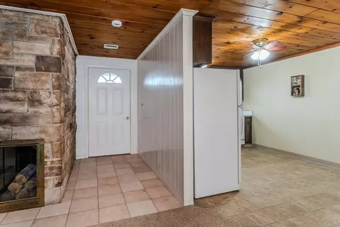 411 Forest Hills Rd, Springfield, MA 01128 photo 15