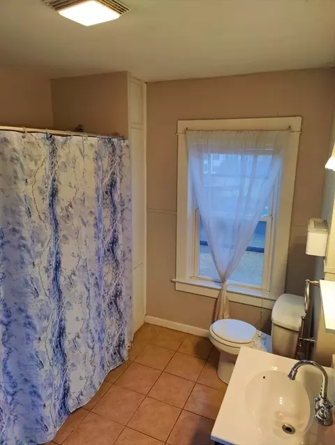 66 Redlands, Springfield, MA 01104 photo 21