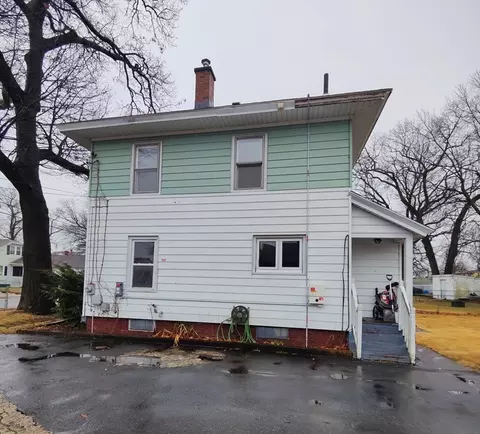 66 Redlands, Springfield, MA 01104 photo 4
