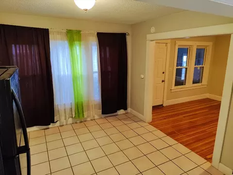 66 Redlands, Springfield, MA 01104 photo 13