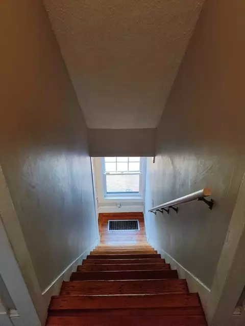 66 Redlands, Springfield, MA 01104 photo 19