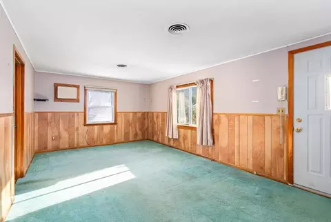 7 Keddy St, Easthampton, MA 01027 photo 10